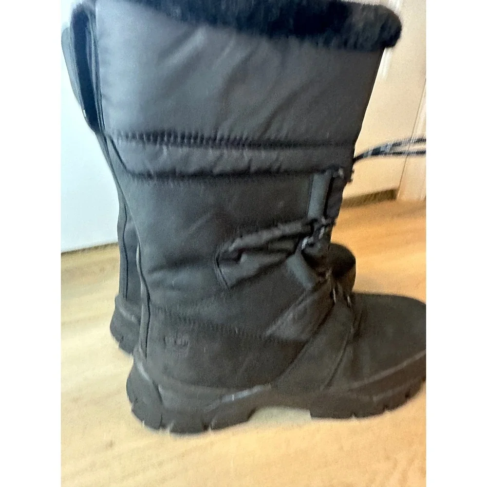 Timberland Women 10 Black Winter Boots Faux Fur Trim Lace Up Snow Boots Lug Sole